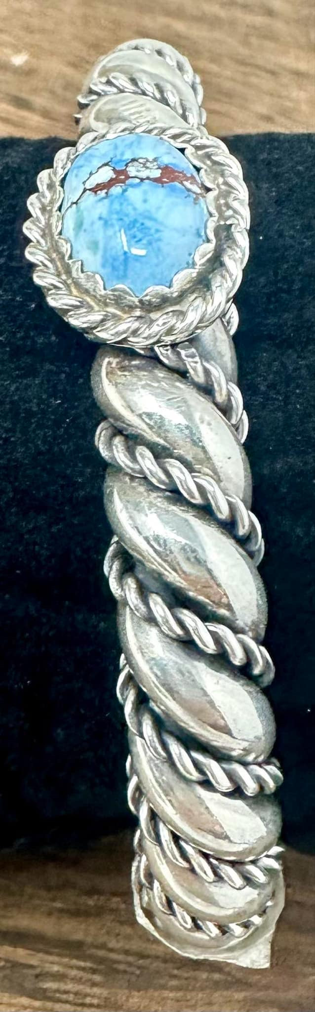 Golden Hills Twisted Wire Cuff