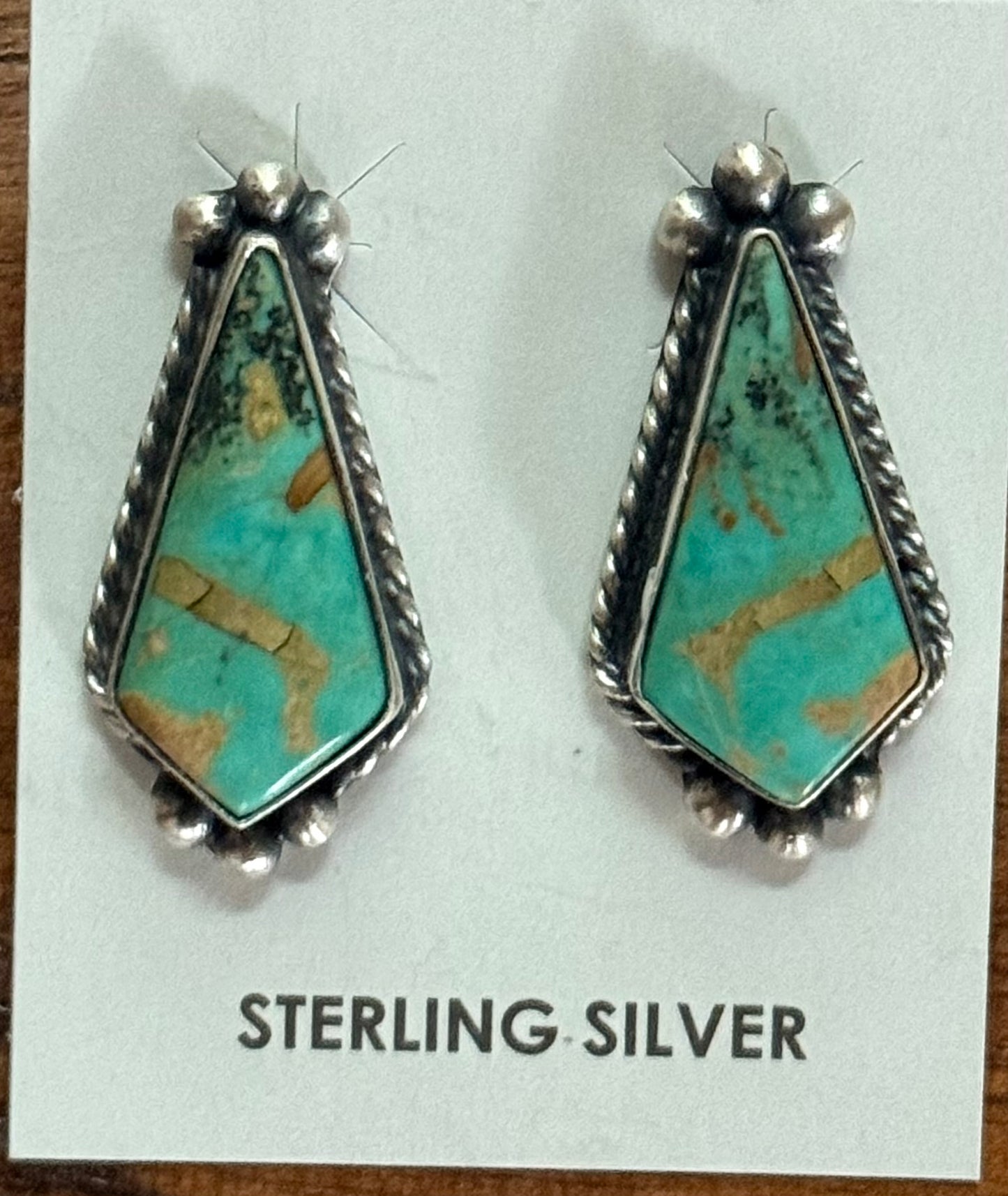 Kingman stud earrings